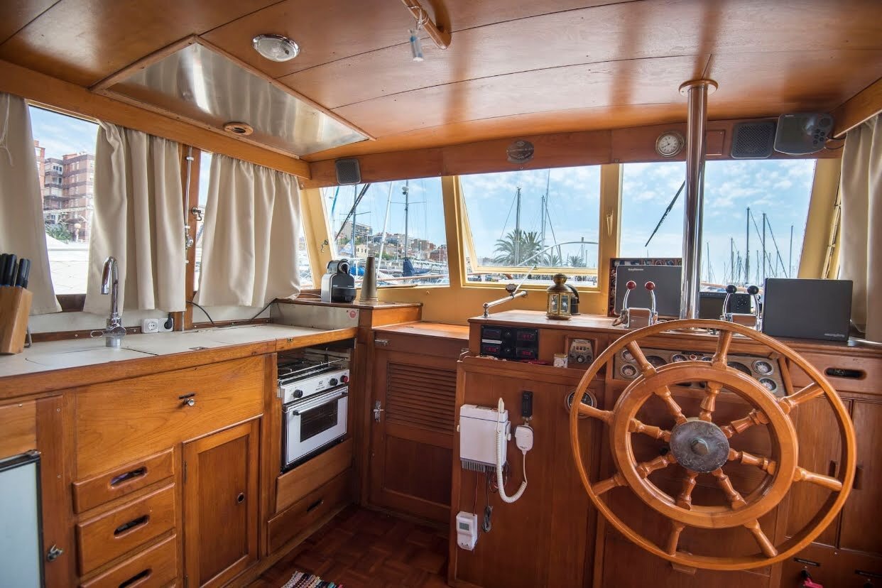 grand banks 42 classic grand banks 42 classic interiores